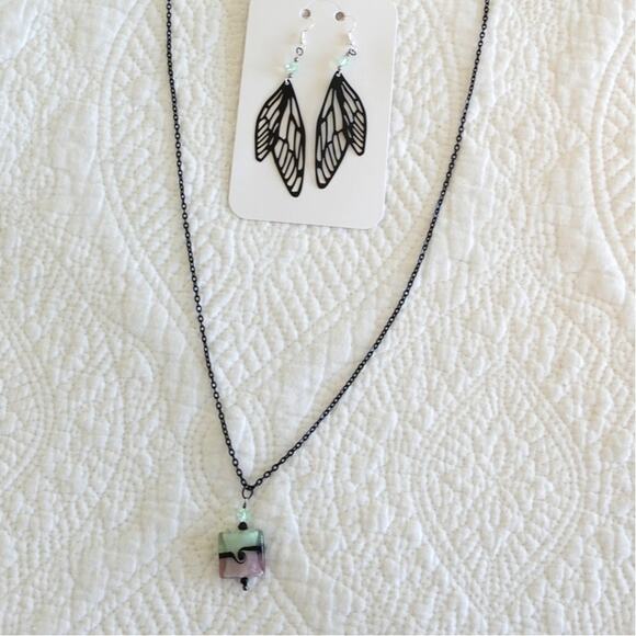 Black Long Chain Hard Candy Necklace Set / Fairy Wing Earrings - Picture 4 of 9